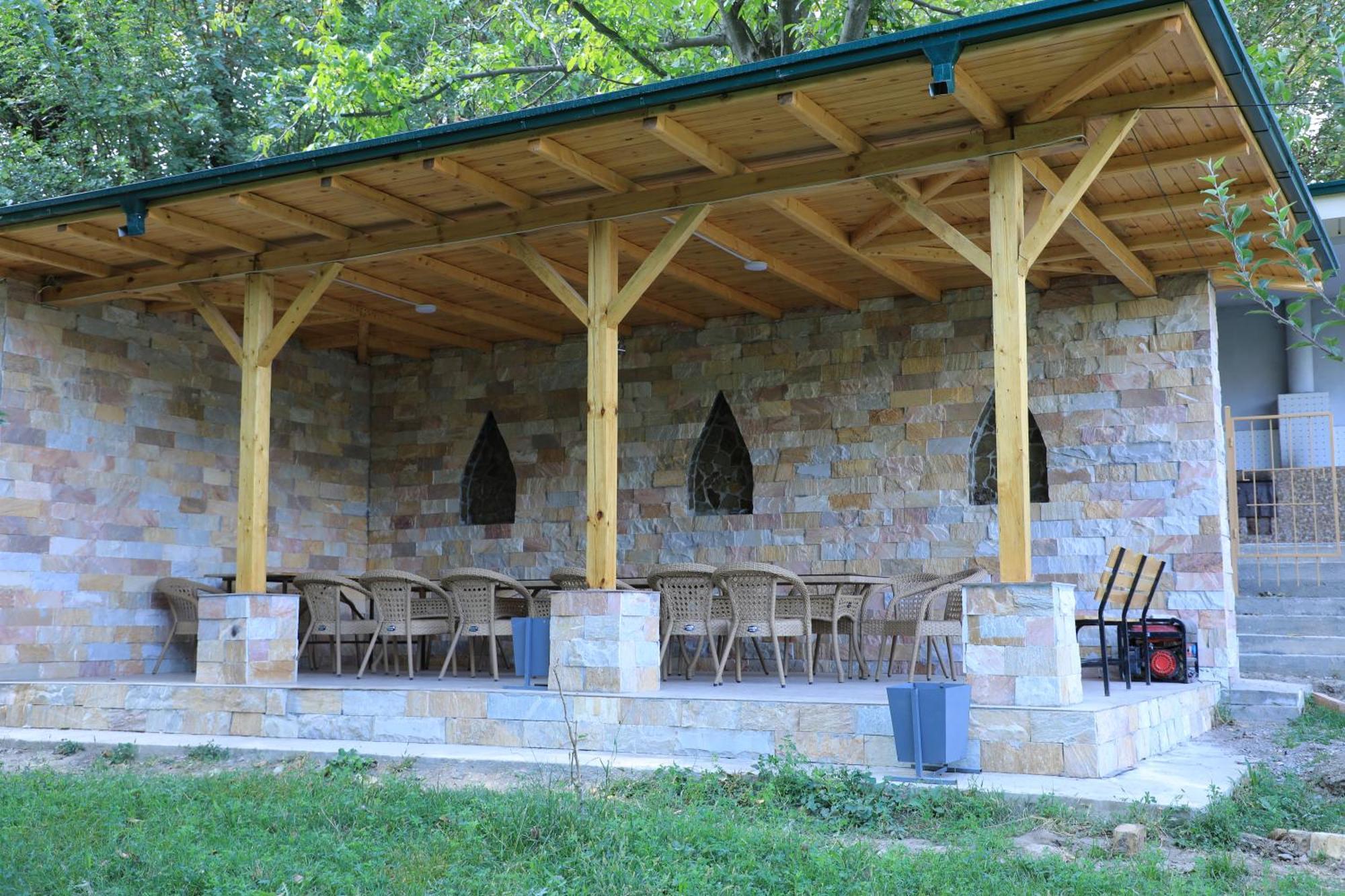 Hayat Guesthouse Nuratau Mountains Yukary-Ukhum Exterior foto